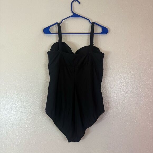 Torrid Black Ruched One Piece Swimsuit 1 - Picture 7 of 7